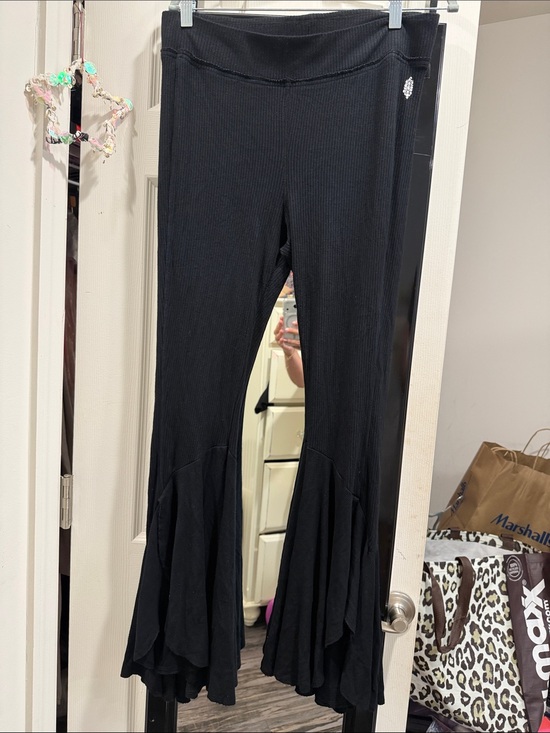 FP Movement by Free People Pants - Free People Movement Ribbed Flared Yoga Pants with Ruffle Hem M